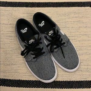 SOLD NIKE SB portmore ultralight